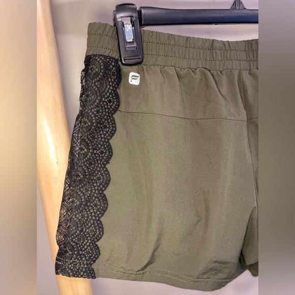 ✨FABLETICS XS black laced trim Army Green athletic shorts back pocket velcro - Picture 5 of 13